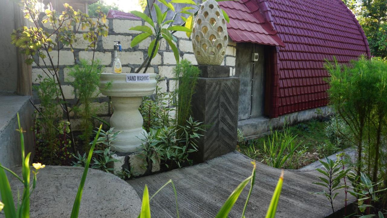 Bougainvillea Bungalow Batumadeg Buitenkant foto