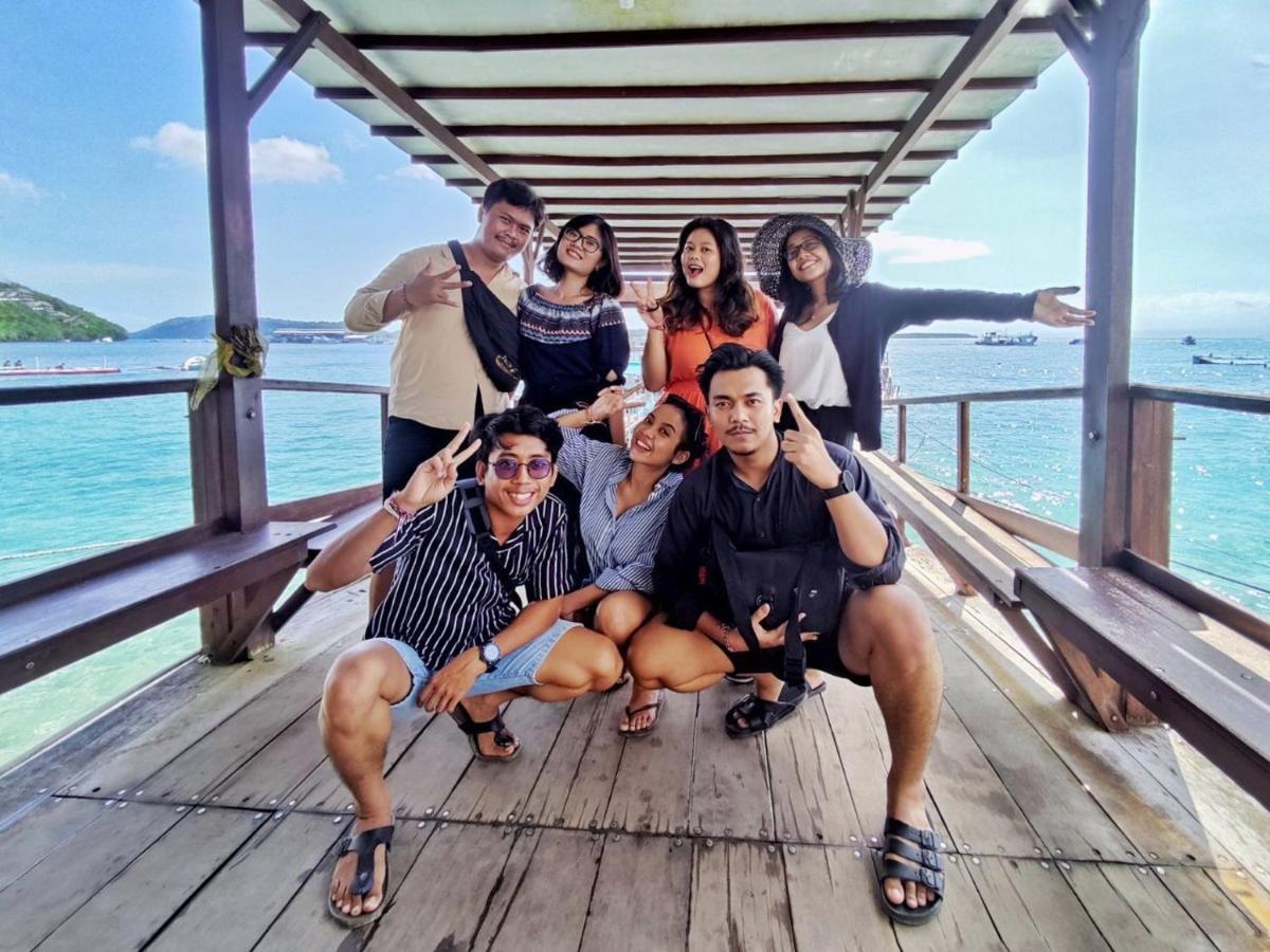 Bougainvillea Bungalow Batumadeg Buitenkant foto